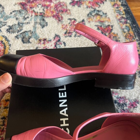 Authentic Chanel 2023 Interlocking CC Logo D'Orsay Flats - Picture 11 of 15